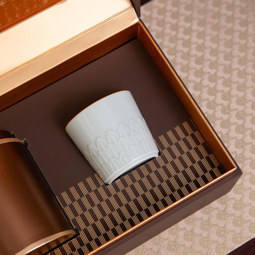 尊享皮盒【合金小单罐+杯•咖色】63元一套/一件16套/约装二两左右 商品图3