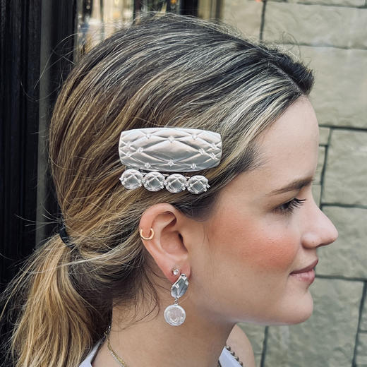 [捡漏价]lost in echo2024秋季新款高级银色复古金色珍珠大耳环AB款耳饰女 商品图4