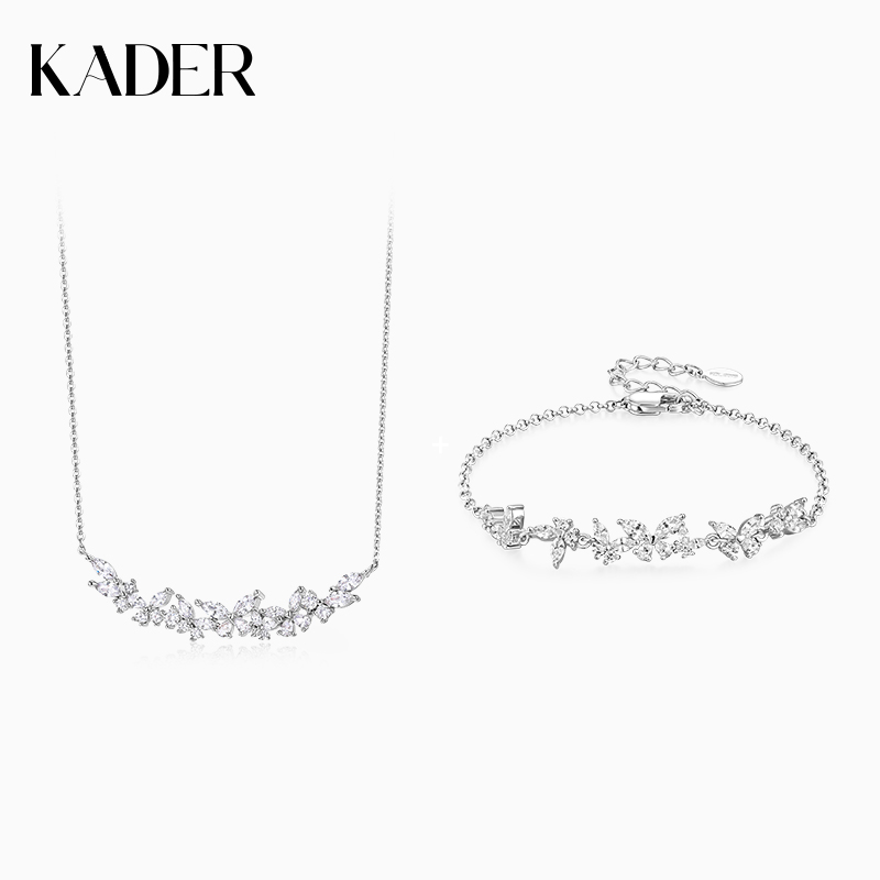 卡蒂罗闪闪蝶舞项链女纯银轻奢小众设计2023年新款锁骨链生日礼物