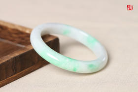 天然翡翠手镯 圈口：58.5mm
