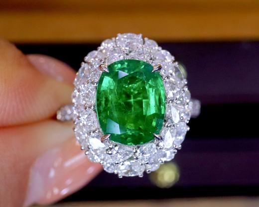 2.40ct 祖母绿吊坠戒指 商品图1