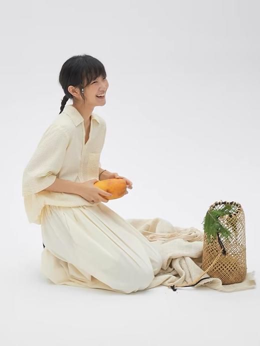 步履不停/4B11193C/日系V领泡泡肌理条纹衬衫短袖 商品图1