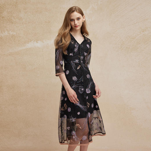 PG84C斯尔丽瑟俪2021年优雅气质绣花网布A摆裙 商品图1