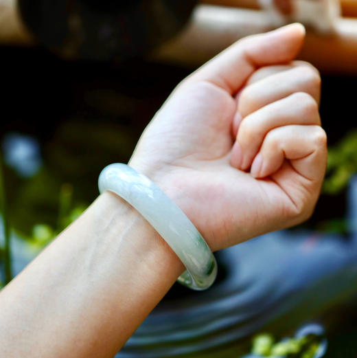 糯冰种飘花翡翠手镯57 商品图10