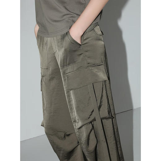 【秒杀】COCOBELLA静奢风丝光缎面垂坠休闲裤早秋大口袋工装裤PA3042 商品图1