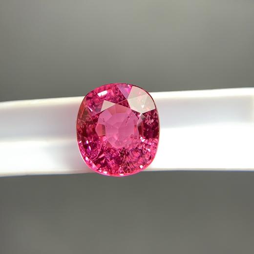 2.1ct 尖晶石裸石 商品图1