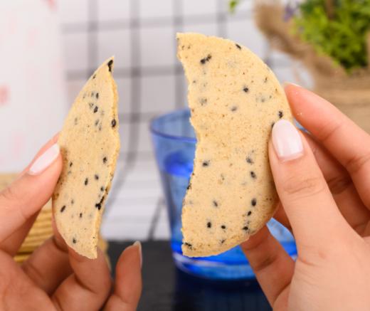 【铁棍山药茯苓内金饼】纯烘焙 非油炸，鲜香酥脆 商品图1
