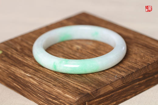 天然翡翠手镯 圈口：58.5mm 商品图4