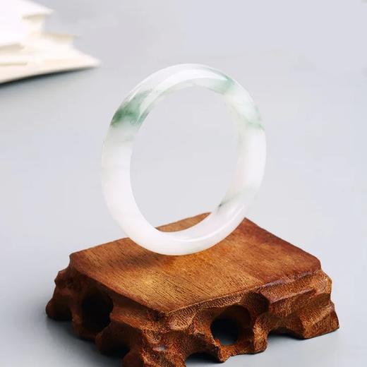 【前200位下单，送天山翠玉多圈手串】岐蚺·天山翠玉镯，联合亚洲珠宝联合会监制，冰透飘花，翠气萦绕【G】 商品图7