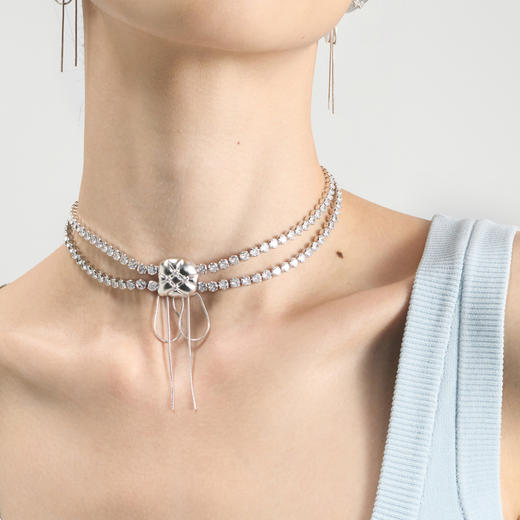 lost in echo2024秋季新款膨胀枕头银色蝴蝶结流苏chocker项链女 商品图1
