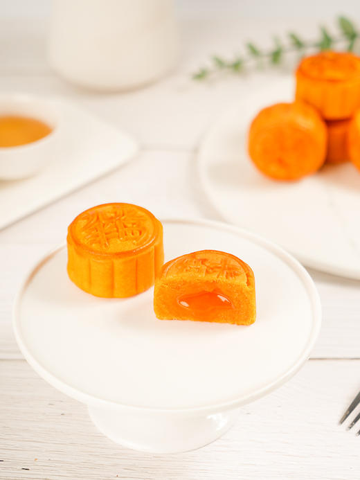 【顺丰发货】香港九龙半岛流心奶黄月饼 360g/克精美送礼中秋礼品（精装礼盒/8个装） 商品图3