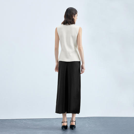 【严选】伊芙丽V领圈圈纱极简休闲白色针织开衫马夹上衣女2024秋装新款1F7933591 商品图4