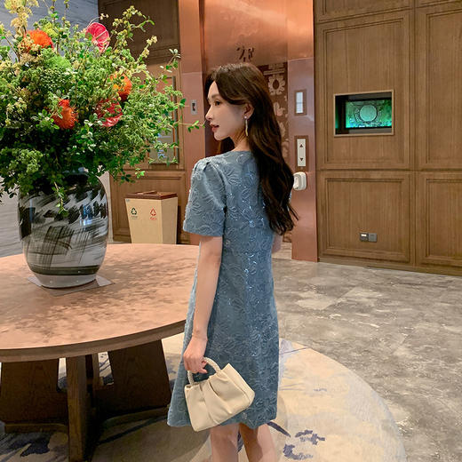 [奢姿轻奢系列]夏季大码女装气质名媛风裙子胖妹妹牛仔绣花连衣裙8942826322 商品图3