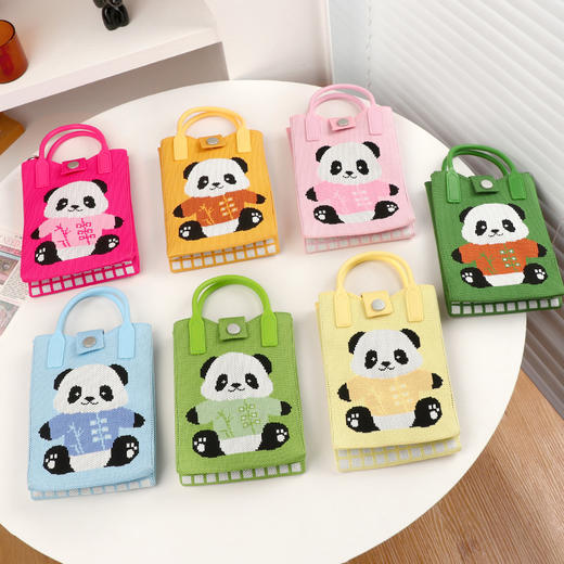 熊猫针织手机包可爱零钱钥匙包日韩迷你软橡胶手柄单肩斜挎包潮女绿色 商品图3