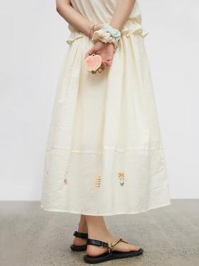 步履不停/4B41111C/文艺风米白色A型绣花半裙
