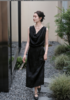 盛唐牡丹 |黑色真丝梅兰竹菊荡领长裙 商品缩略图0