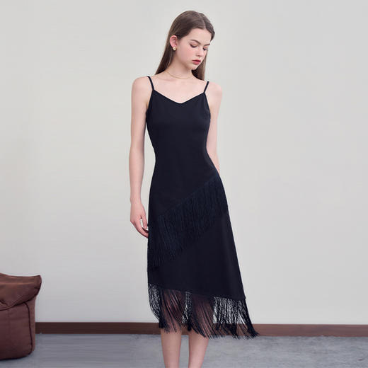 简约高级感肌理流光流苏吊带裙女早春V领宴会裙连衣裙V3042331 商品图0