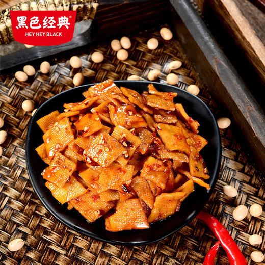 【夜宵美味】黑色经典深夜食堂下酒菜礼盒906g 豆腐鱼香肠魔芋脆骨香干 小酌精选下酒零食 商品图3