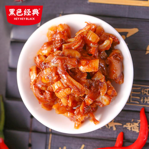 【夜宵美味】黑色经典深夜食堂下酒菜礼盒906g 豆腐鱼香肠魔芋脆骨香干 小酌精选下酒零食 商品图4