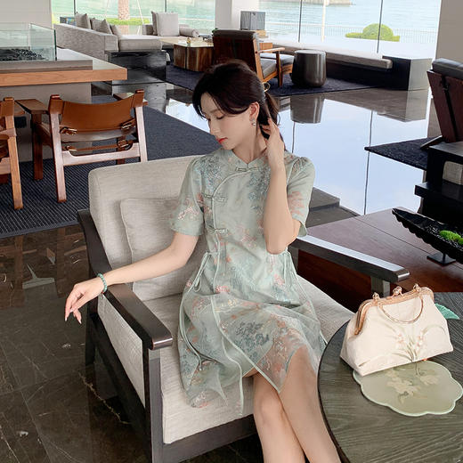 [奢姿轻奢系列]2025夏季新款复古绣花小立领旗袍胖妹妹时尚连衣裙8942860005【1】 商品图2