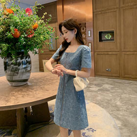 [奢姿轻奢系列]夏季大码女装气质名媛风裙子胖妹妹牛仔绣花连衣裙8942826322