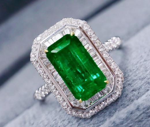 2.06ct 祖母绿戒指 商品图0