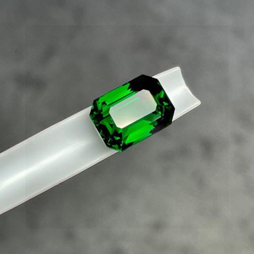 2.08ct 沙弗莱裸石 商品图2