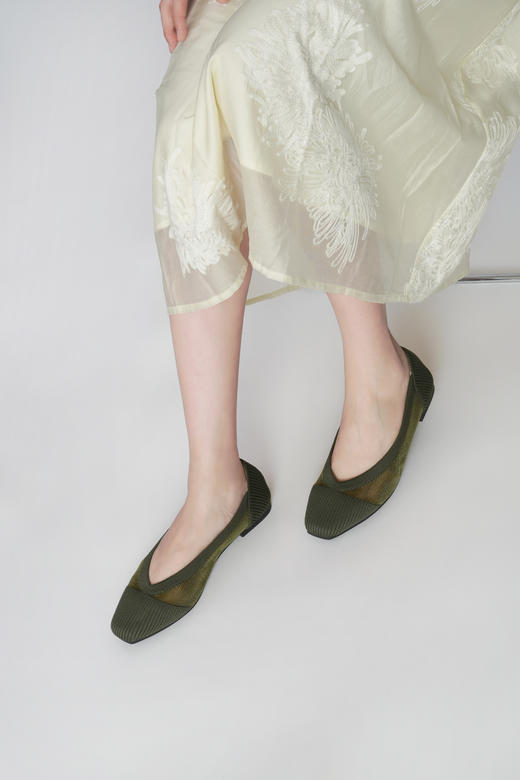 品牌直发🔥【REREJOY 王妃镂空鞋】今年夏季最流行款❗︎ 小方头平底&尖头酒杯跟~~飞织鱼丝小孔🍃清爽透气柔软（超多颜色任你选） 商品图6