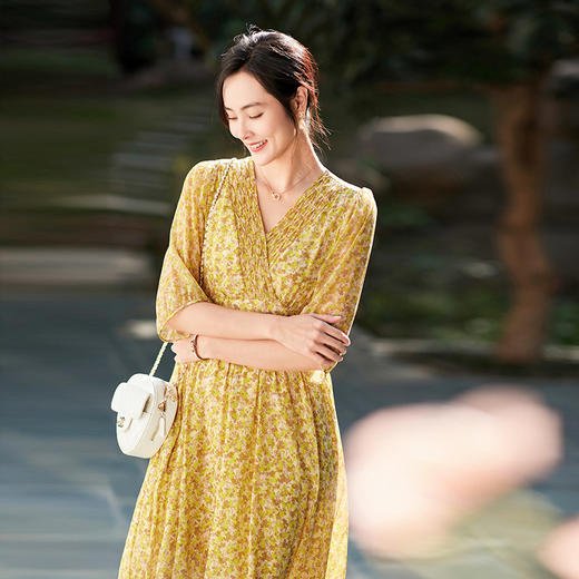 CS 75210 碎花真丝收腰气质桑蚕丝连衣裙 商品图0