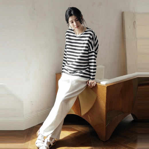 绽放旅行女装517朵【黑白灰系列】廓形感显瘦弯刀阔腿长裤 商品图3