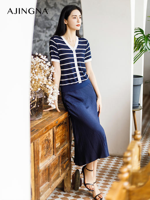 【商场同款】阿菁娜2024夏季新款立体丰盈A摆修身半裙A29X113070 商品图2