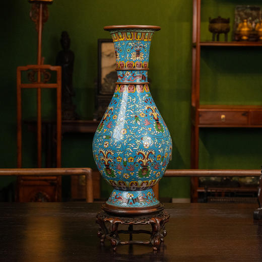 清 铜胎掐丝珐琅缠枝花卉纹玉壶春赏瓶（红木座） 商品图0