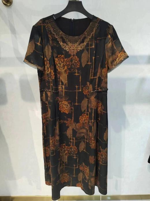 4F 乡奴 连衣裙 商品图0