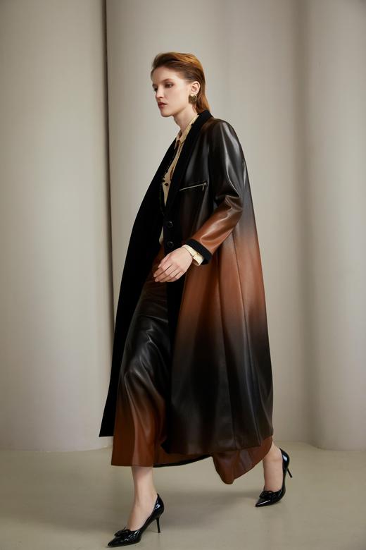 SAFICOO 时尚摩登 小A宽肩版型风衣 商品图1