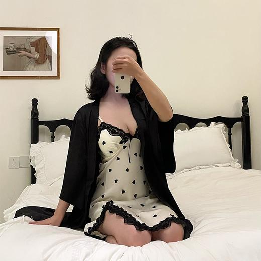 【双旦狂欢·钜惠来袭】 【轻奢情趣内衣】大象冰丝性感睡袍 高级斩男 冰丝 纯欲战袍 商品图3