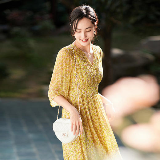 CS 75210 碎花真丝收腰气质桑蚕丝连衣裙 商品图1