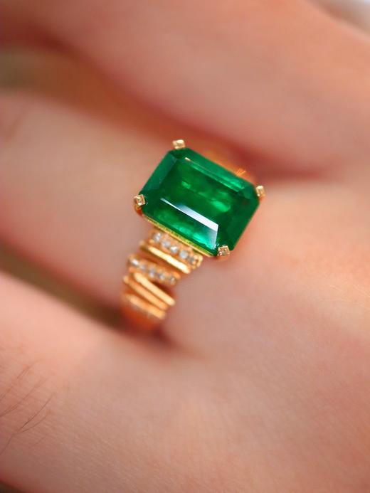 3.01ct 祖母绿戒指 商品图5