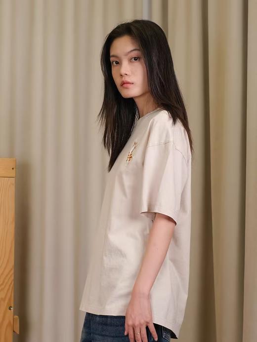 Mood Like Me/MTX2441/洗水做旧猫咪刺绣小标圆领T恤 商品图3