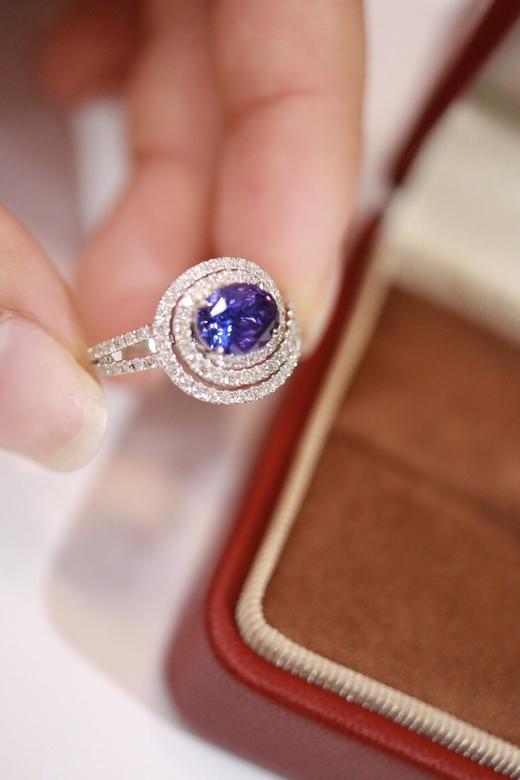 2.01ct 蓝宝石戒指 商品图0