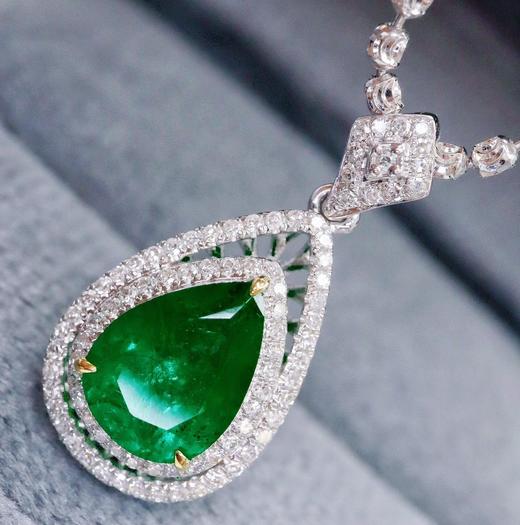 1.86ct 祖母绿吊坠 商品图2