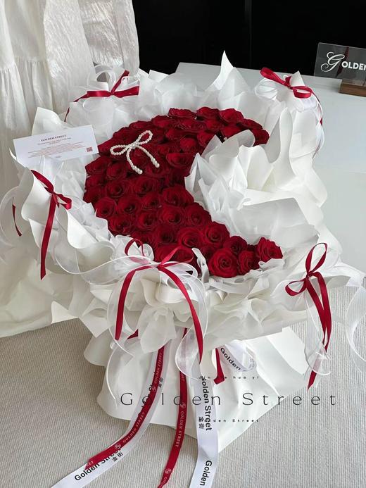 【爆款支架】蝴蝶支架月亮支架/ 永远18岁/爱心花束神器(1包3套) 商品图4