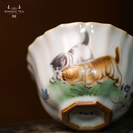 问鼎汝瓷月白老款沐菊杯（千伶百俐）（猫咪）（缺货） 商品图1