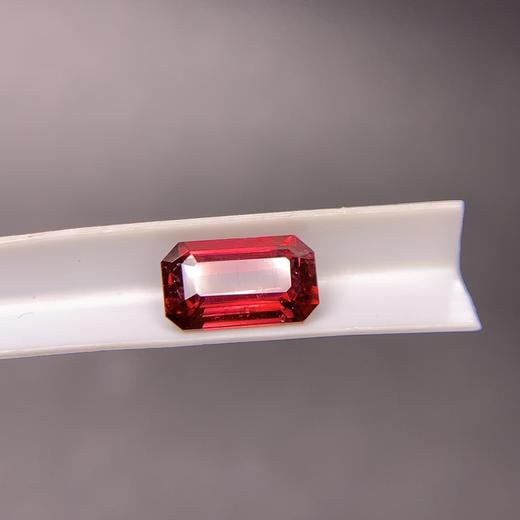 1.37ct 红宝石裸石 商品图0