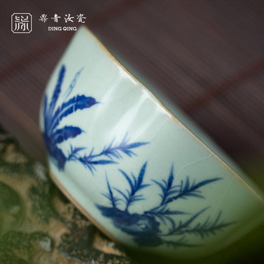 问鼎鼎青青花菱式方杯（蕉叶孔雀）（缺货） 商品图1