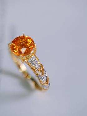 1.85ct 3.38g 芬达石戒指