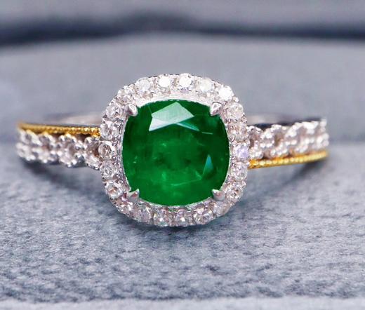 0.7ct 祖母绿戒指 商品图3