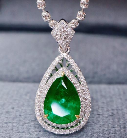 1.86ct 祖母绿吊坠 商品图1