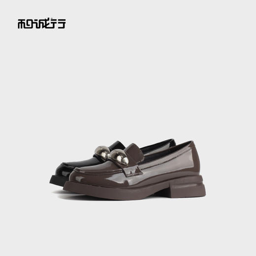 和诚行 2024秋冬新款厚底学院风乐福鞋女漆皮百搭JK小皮鞋0010833 商品图3