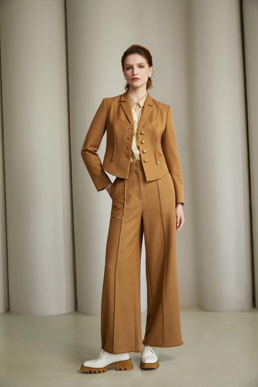 SAFICOO 时尚休闲 小短款西装领型设计外套 商品图1