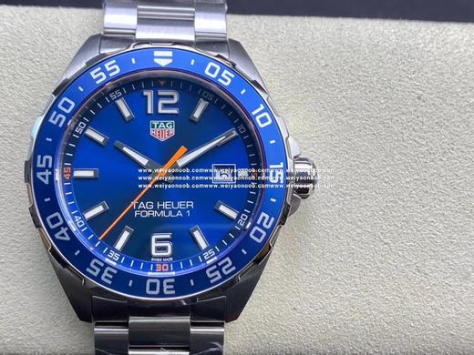 tag泰格豪雅高颜值新上线，硬货。Original Tagheuer,泰格豪雅F1系列 石英表，专柜1万+。蓝宝石镜面，强夜光指针，，～43mm表径。高难度精钢拉丝表带工艺 商品图0